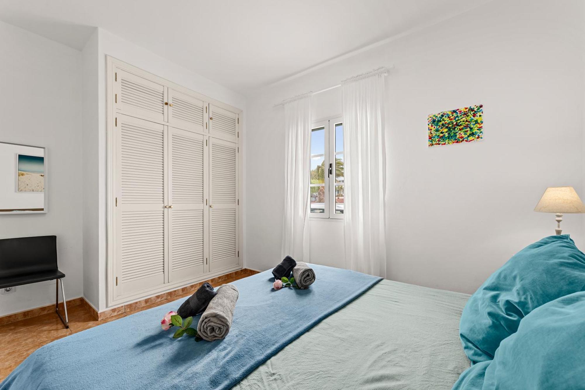 Apartamento Playa Dorada Bajos Плая Бланка Екстериор снимка